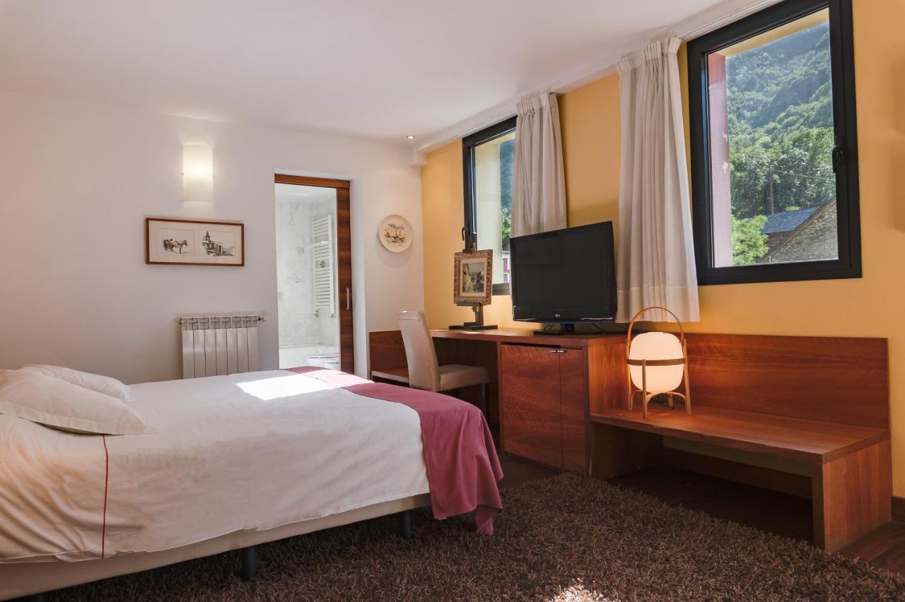Hotel Cardos Ribera de Cardós Exteriér fotografie